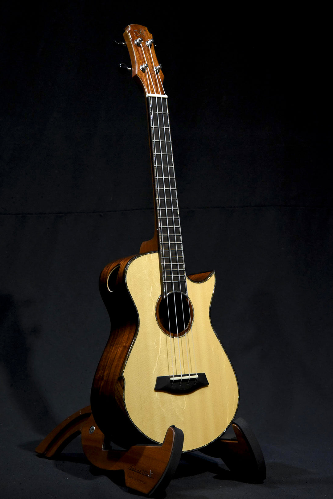 マエストロギター　Victoria IR CSB アコースティックギター Maestro Guitars Victoria IR CSB|ドルフィンギターズ